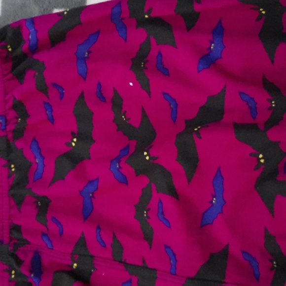 Legging Army NWT Purple and Black Bat Print Halloween Leggings PS 14-20 - Picture 6 of 7